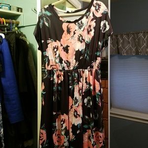 Maxi dress with pockets